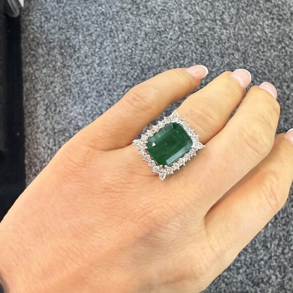 AdornA Jewelry - Majestic Emerald Cut 18K White Gold Green Gemstone Ring
